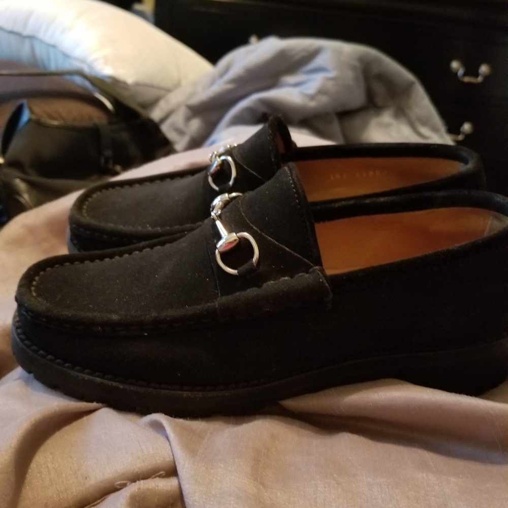 Women black suede Gucci Loafers